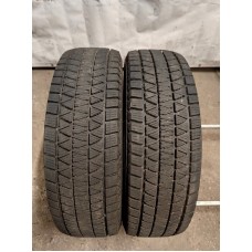 215/70r16 Bridgestone blizzak dm-v3 100S