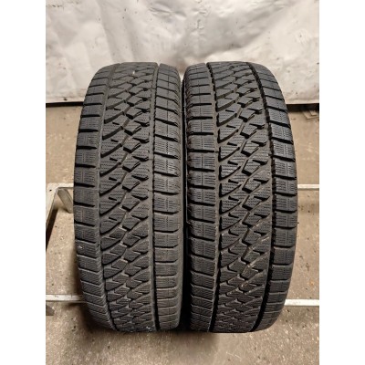 215/70r15c Bridgestone blizzak w810 109/107R