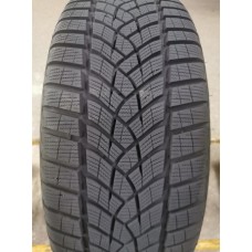 245/35r21 Goodyear ultragrip performance + 96W 7,9mm
