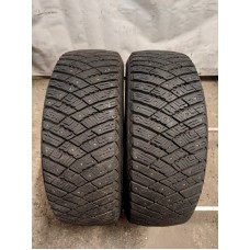 215/60r16 Goodyear ultragrip ice arctic 99T