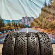 235/55r19 Goodyear ultragrip performance + plus  105T