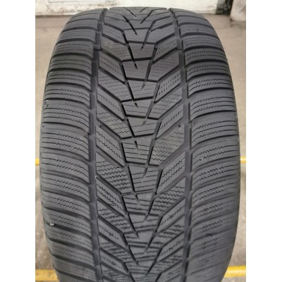275/35r20 hankook winter i cept evo 3  102W