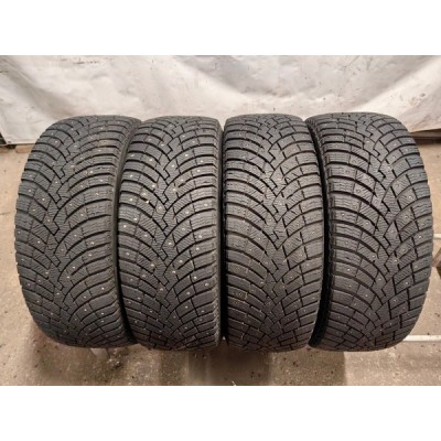 235/55r18 Pirelli scorpion ice zero 2 104H
